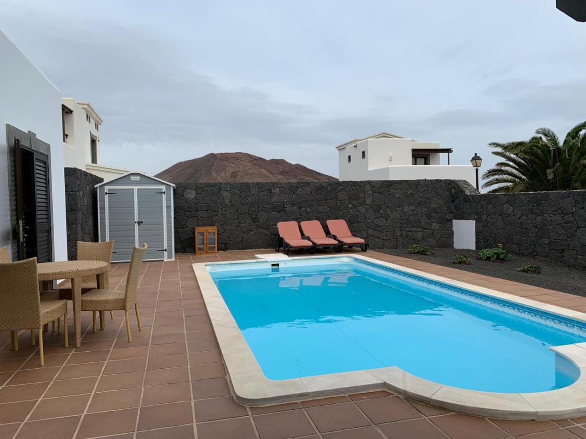 Villa Denise Yaiza  Eksteriør billede